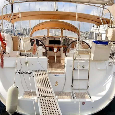 Sailboat In Úszó hotel Bodrum