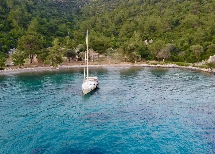 Sailboat In Αλικαρνασσός